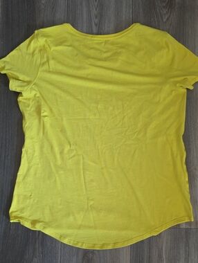 lululemon athletica Lemon Yellow Short Sleeve Tee
